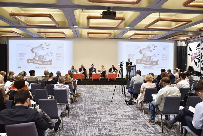 Balkanski barometar: Region brinu nezaposlenost, korupcija i odliv mozgova