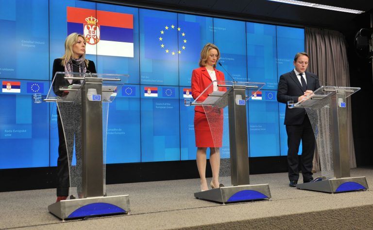 Odluka da se ne otvori novo poglavlje jasno povezana sa stanjem vladavine prava u Srbiji