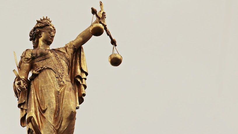 Indeks vladavine prava: Srbija najlošiju ocenu dobila za uticaj vlasti na krivično-pravni sistem