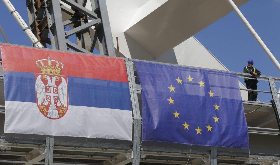 Dug put u Evropu: Dve decenije izazova na putu evropskih integracija Srbije