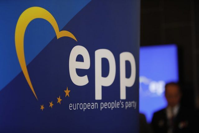 Amandman o međusobnom priznanju Srbije i Kosova podneo poslanik Evropske narodne partije