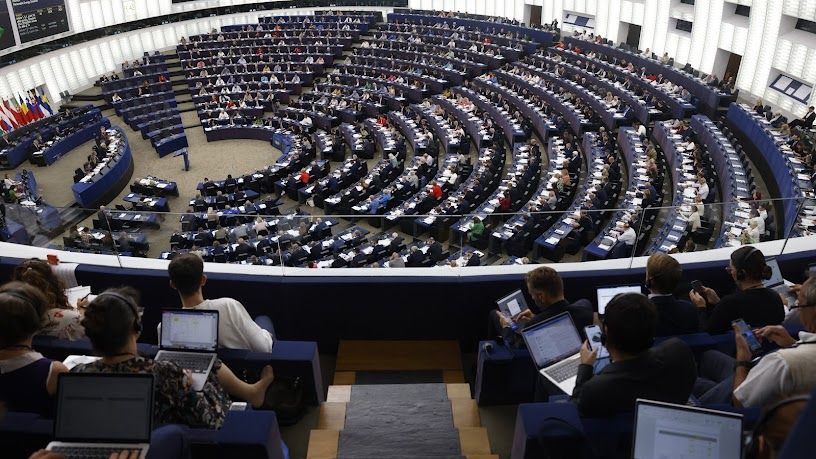 Evroposlanici osuđuju Mađarsku zbog potkopavanja evropskih vrednosti