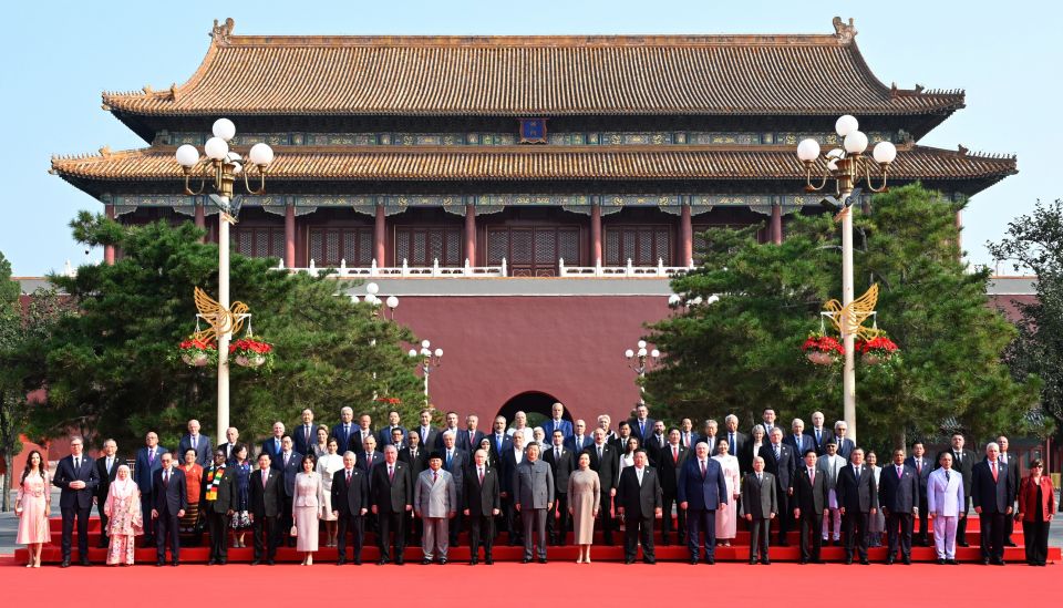 Svečanost u Pekingu: Srbija na raskršću globalnih interesa