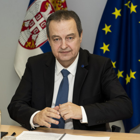 Posrednici iz EP održali tri sastanka sa Dačićem, neslaganja oko dokumenta o izbornim uslovima