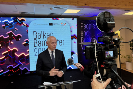 Balkan Barometar: Podrška evrointegracijama Zapadnog Balkana među mladima raste, ali i dalje priliku traže van regiona